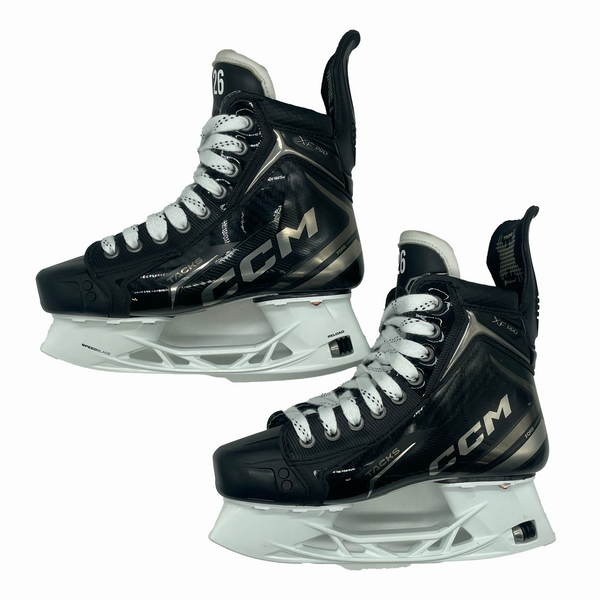 CCM Tacks XF Pro - Pro Stock Hockey Skates - Size 4.25D