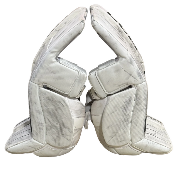 Extreme Flex 6 - Used Pro Stock Goalie Pads (White/Green)