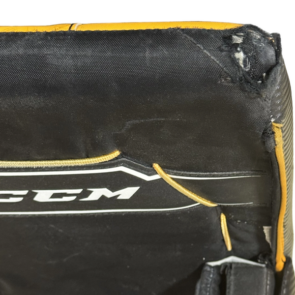 CCM AXIS - Used Pro Stock Goalie Pad Set (Black/Yellow)