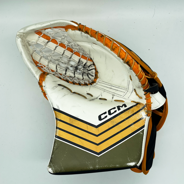 CCM Extreme Flex 6 - Used Pro Stock Senior Glove