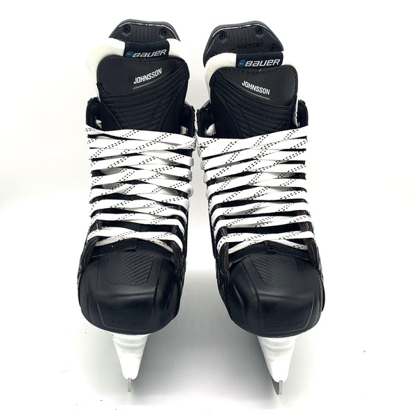 Bauer Supreme Ultrasonic - New Pro Stock Hockey Skates - Size L8.25C/R8C