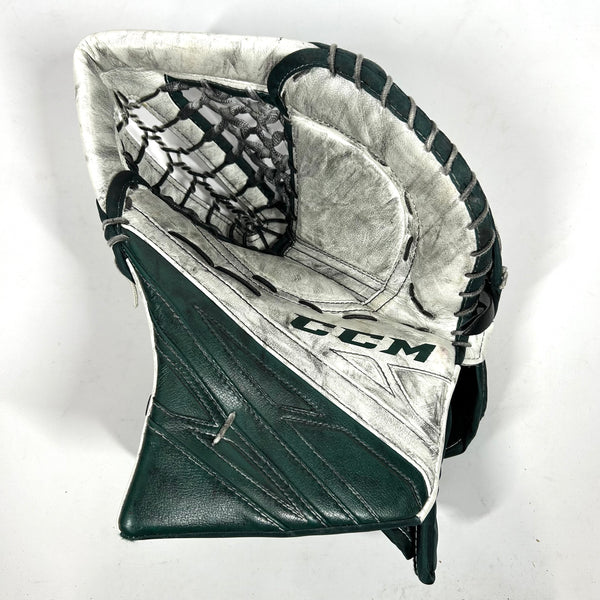 CCM Extreme Flex 4 - Used Pro Stock Goalie Glove (Green)