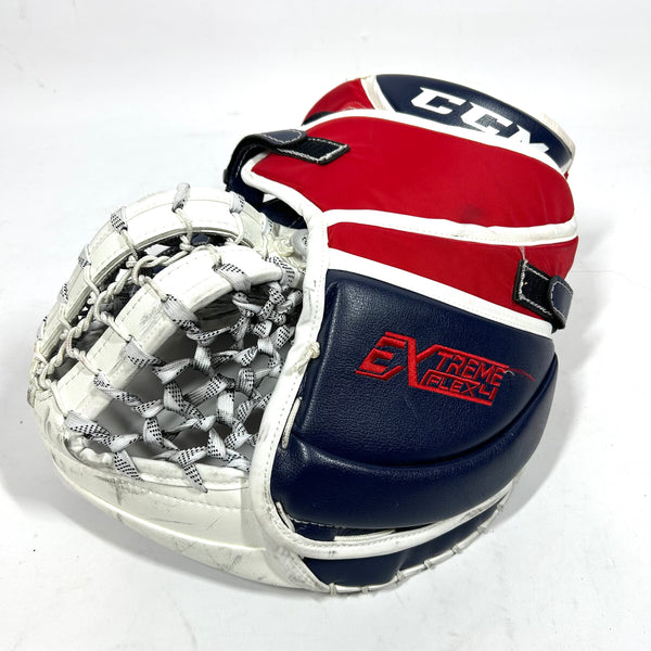 CCM Extreme Flex 4 - Used Pro Stock Goalie Glove (Red/Navy)