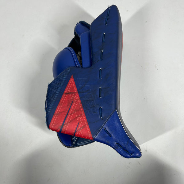 Bauer Supreme Ultrasonic - Used Goalie Blocker (Red/Blue)