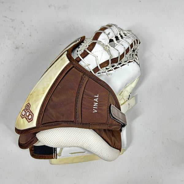 Vaughn Velocity VE8 - Used Pro Stock Goalie Glove (White/Brown)