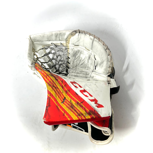 CCM Extreme Flex 5 - Used CHL Pro Stock Goalie Glove (White/Red/Yellow)