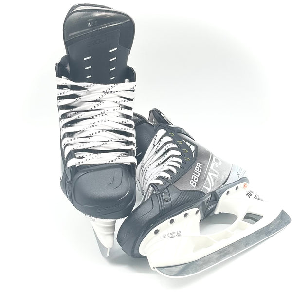 Bauer Vapor Hyperlite - Pro Stock Hockey Skates - Size 7D (Weis)