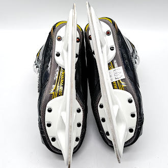 Bauer Supreme S29 - Goalie Hockey Skate - Size 2.5