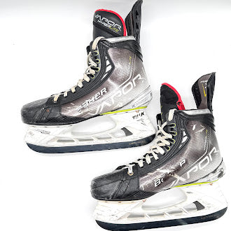 Used Bauer Vapor Hyperlite - Pro Stock Hockey Skates - Size 7 Fit 1