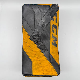 CCM AXIS - Used Pro Stock Goalie Pad Set (Black/Yellow)