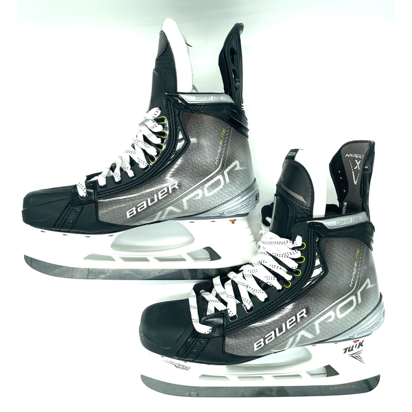 Bauer Vapor Hyperlite - Pro Stock Hockey Skates - Size L11.25 R10.125D